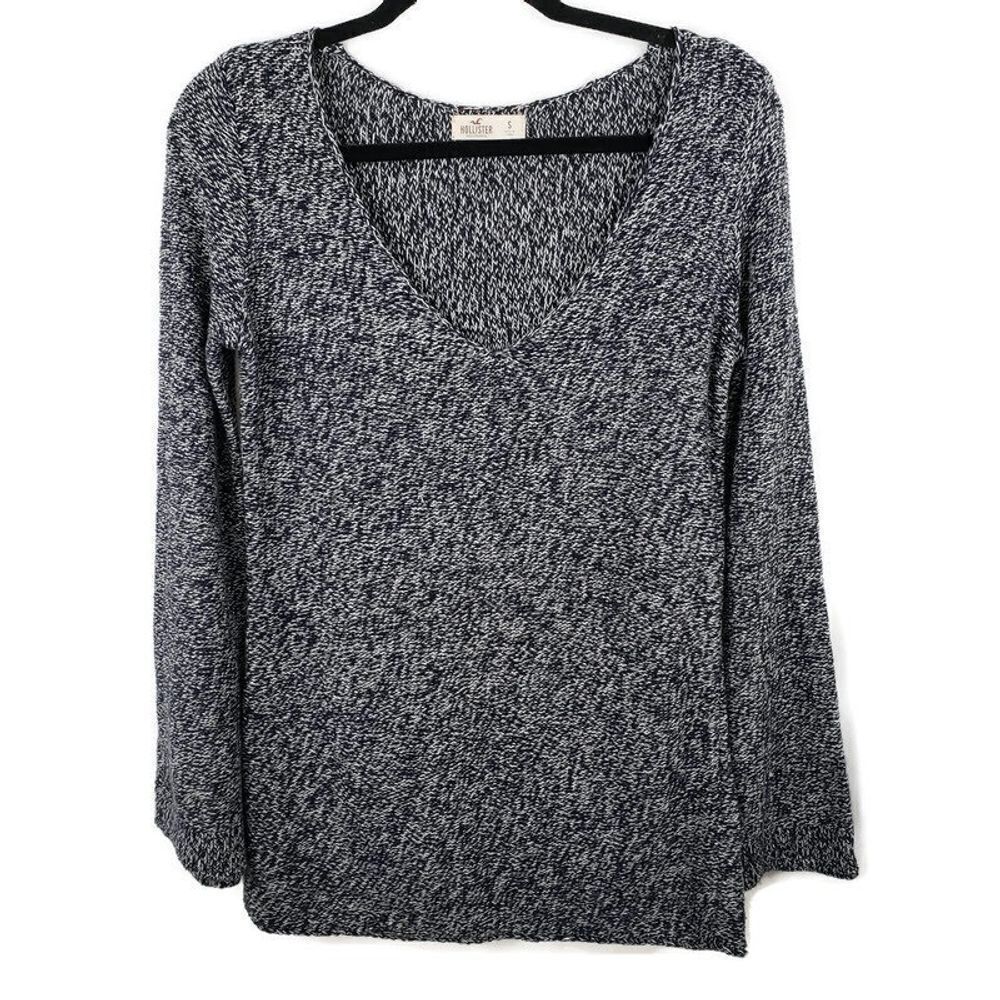 𝅺HOLLISTER Flare‎ Sleeve V-Neck Knit Sweater Size S